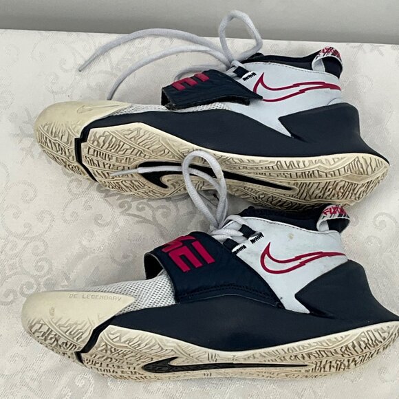 Nike Future‎ Court 3 Basketball Shoes Size 4Y CT2866-005 - Picture 3 of 6